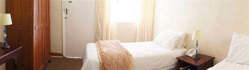 Rhodes Nyanga Hotel Juliasdale Екстериор снимка
